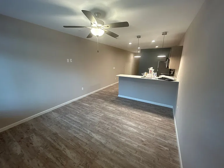 Plaza 93 Apartments — Photo 48