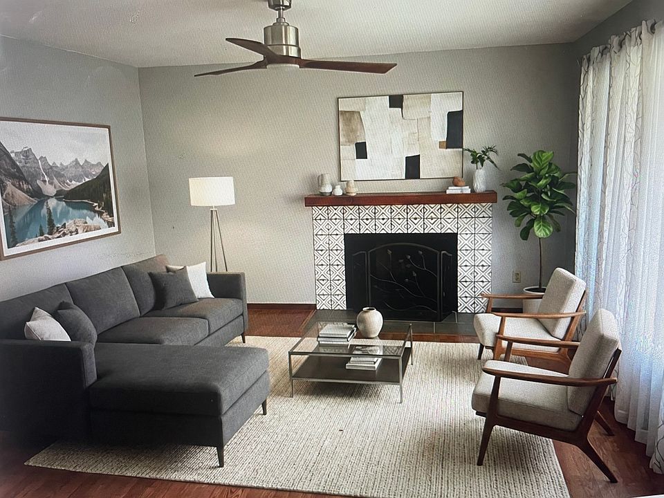 Living area virtually staged