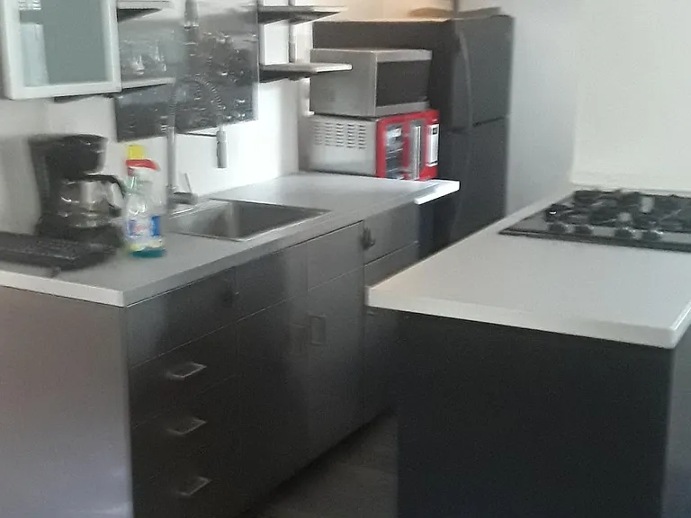 912 E 13th St #1B — Photo 6