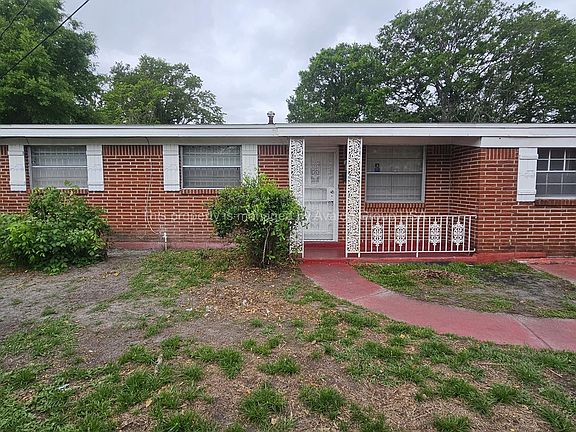 2nd image of 9504 Evesham Rd