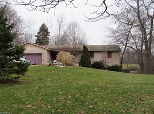 3401 Overlook Dr, Akron, OH 44312