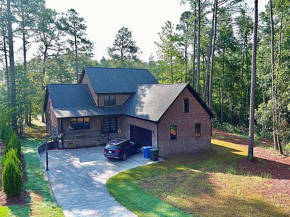 3rd image of 2901 Hollow Springs Ct