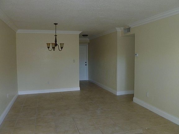 2nd image of 8600 SW 109th Ave #4-102