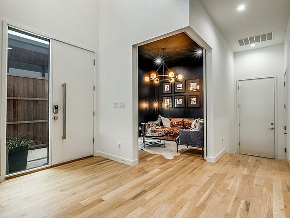 5th image of 6113 Hudson St
