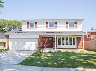 1573 Webster Ln, Des Plaines, IL 60018