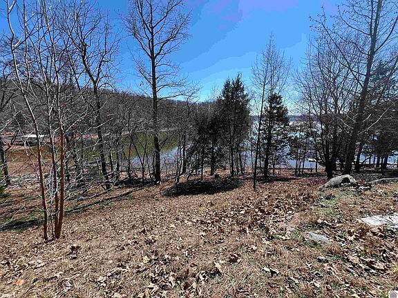 4th image of 4 Oak Ridge Rd