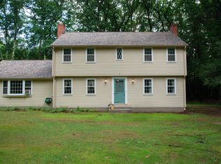 5 Flintlock Rdg, Simsbury, CT 06070