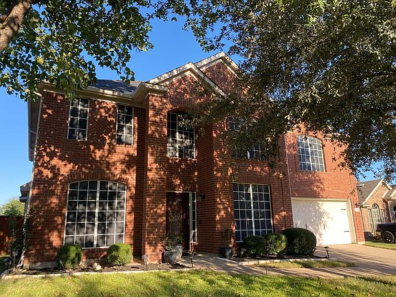 2nd image of 716 San Antonio Trl