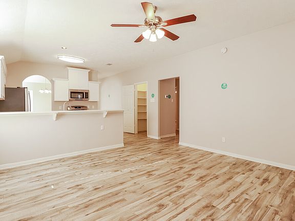 5th image of 11002 Northam Dr