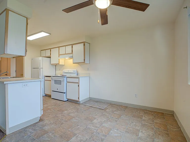 #294 FIELDSTONE APARTMENTS — Photo 30