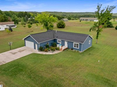 2400 Scenic Cir, Honor, MI, 49640