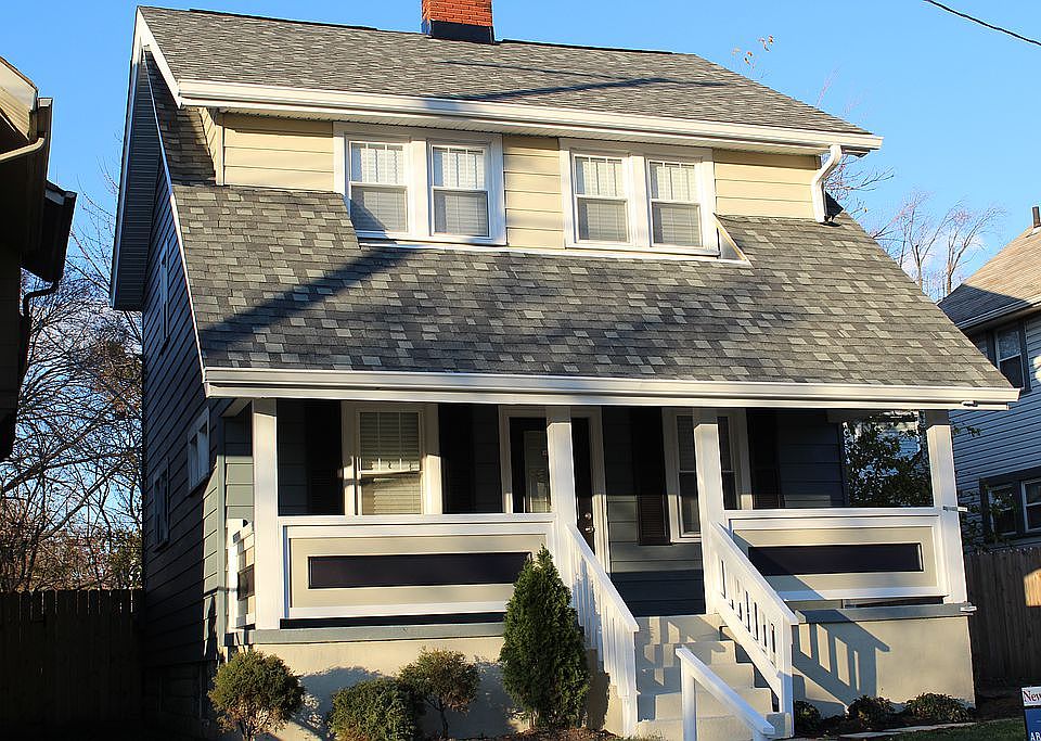 1st image of 332 E 8th Ave