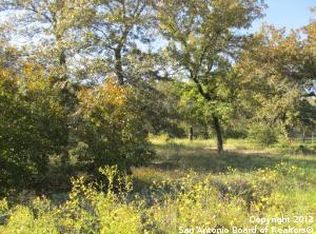 155 Hickory Hill Dr, La Vernia, TX 78121