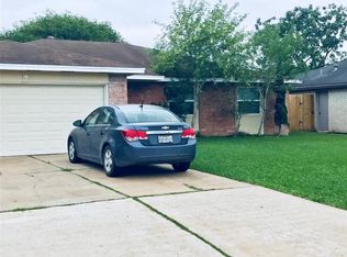 10007 Sparrow St, La Porte, TX 77571