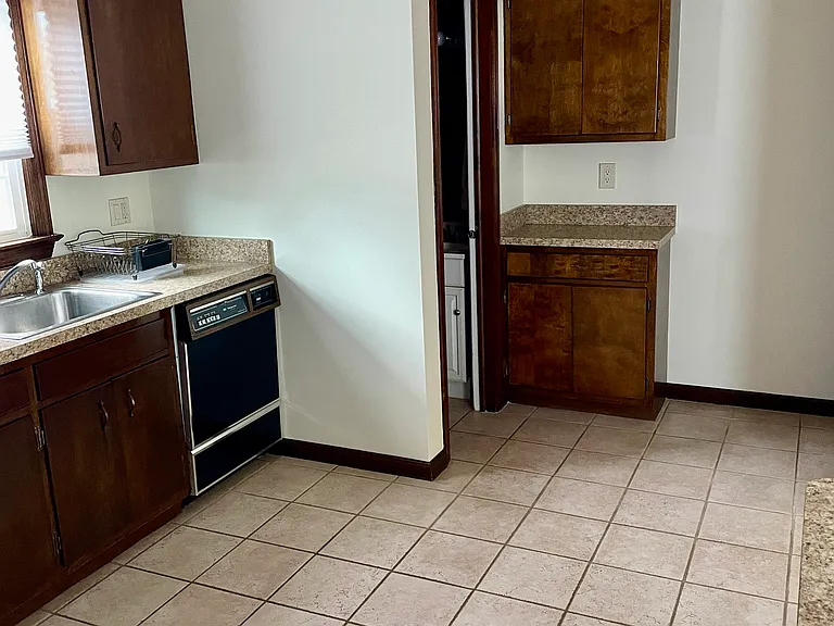 26 Golden Hill St #A — Photo 5