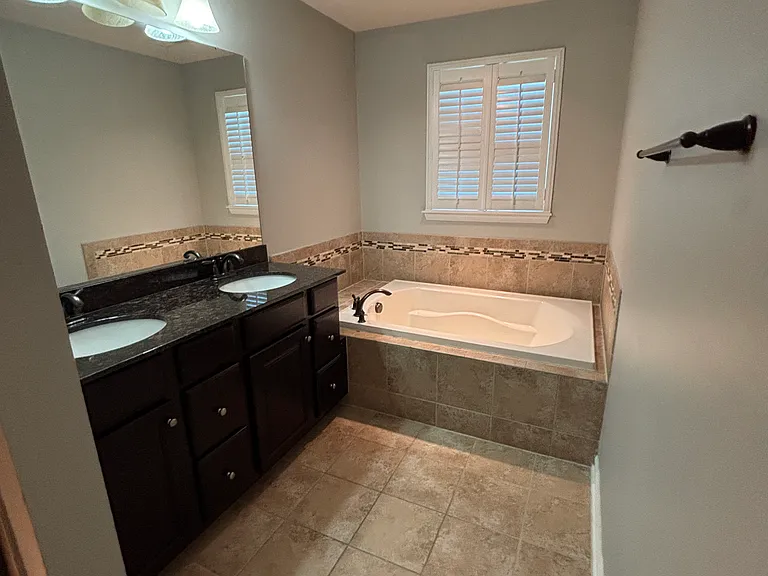 9520 Alice McGinn Dr — Photo 22