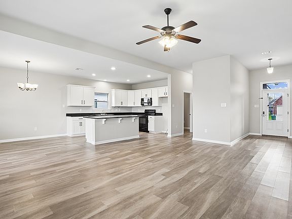 4th image of 23299 Cinder Dr