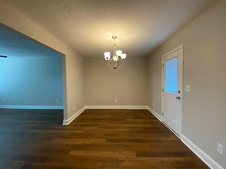 1008 Berra Dr — Photo 6