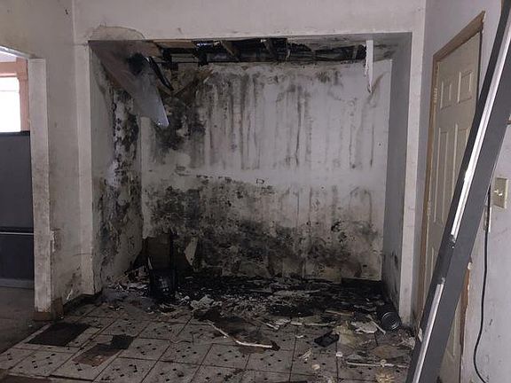 5th image of 1308 School St