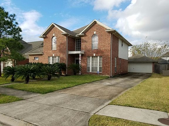 3rd image of 11007 Rosewood Ct