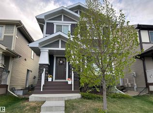 8952 218th St NW, Edmonton, AB T5T 4R8