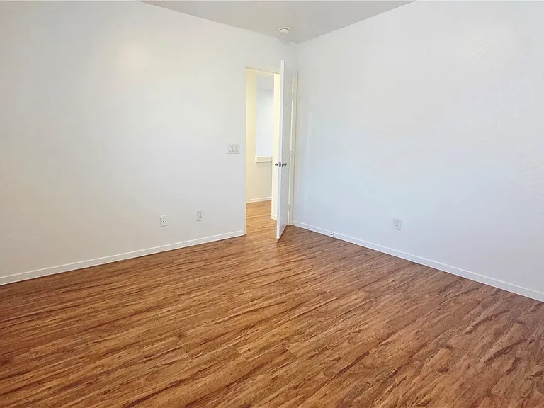 7642 Good Fortune Ct — Photo 40