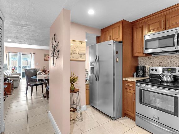 5th image of 6231 SW 138th Ct