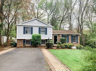 5903 Beech Tree Dr, Alexandria, VA 22310