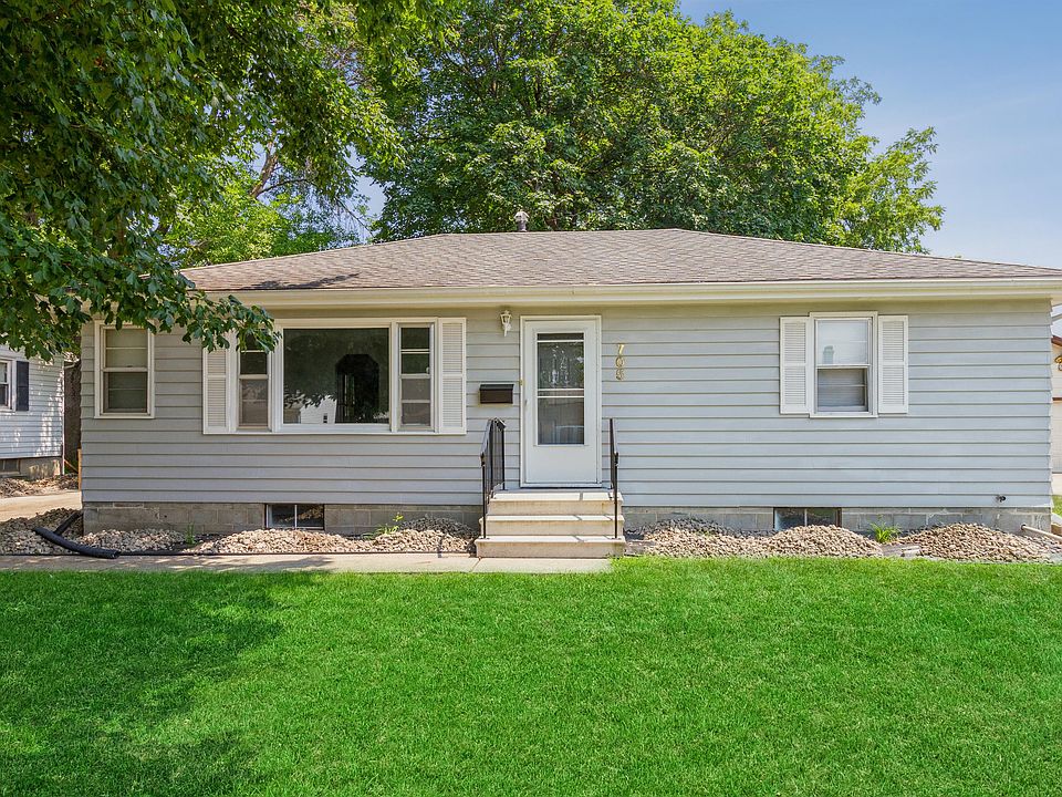 705 2nd Ave - Front
