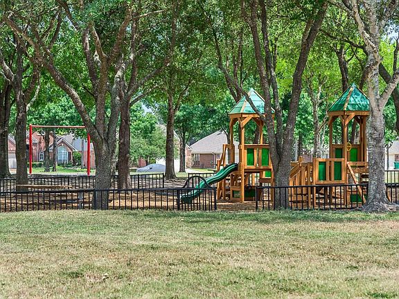 3rd image of 19910 Red Cedar Canyon Ln