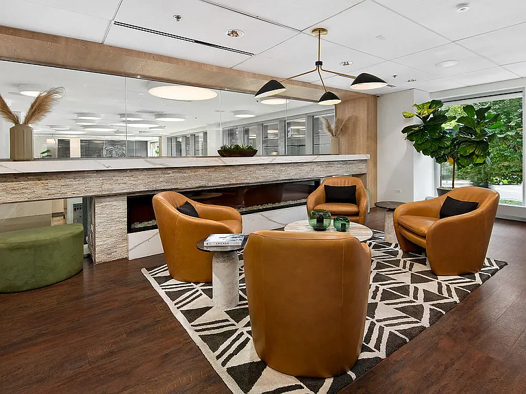 Left Bank Lounge