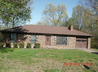 166 Whispering Hills Ln, Greenville, KY 42345