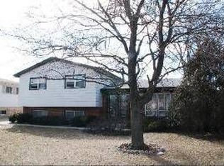 2621 Pauline Ave, Glenview, IL
