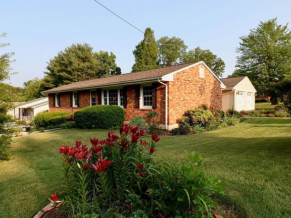 2nd image of 4956 Mount Holland Dr SW