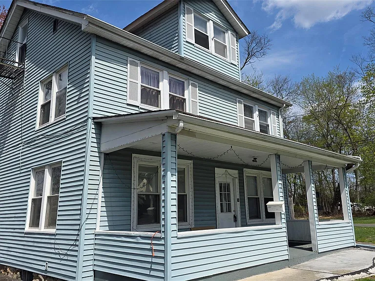 76 Church St — Photo 1