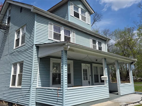 76 Church St, Nanuet, NY 10954