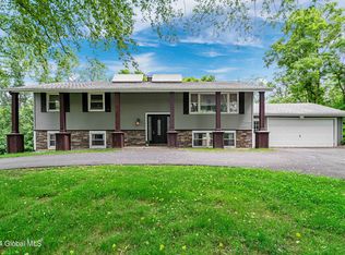 594 County Route 7, Nassau, NY 12123