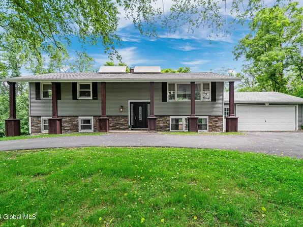 594 County Route 7, Nassau, NY 12123