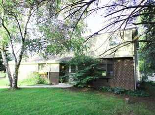 4780 N 159th St, Brookfield, WI 53005