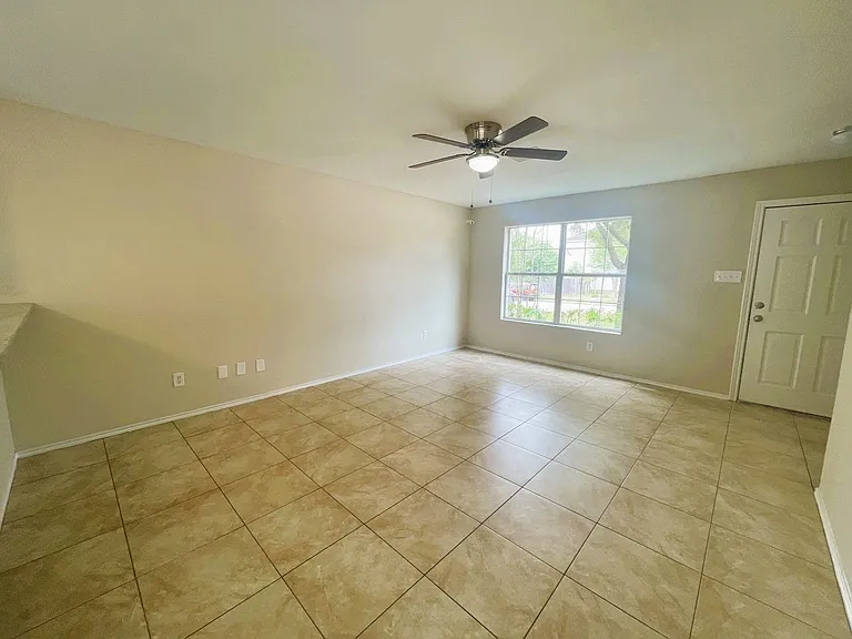 436 Mystic Glen Loop — Photo 5