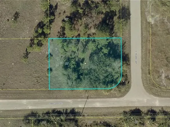 652 Sunflower AVE S, LEHIGH ACRES, FL 33974