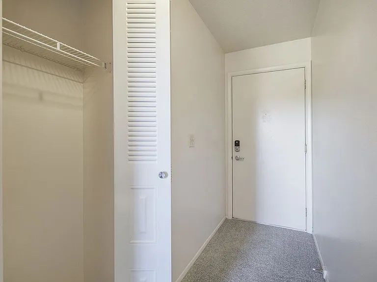 Gull Prairie/Gull Run Apartments and Townhomes — Photo 25