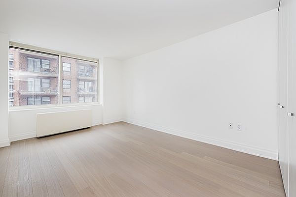 2nd image of 240 E 86th St APT 15M