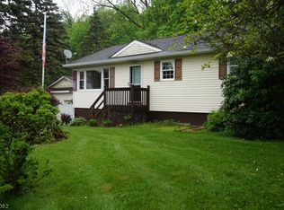 1 Courtland Rd, Vernon, NJ 07462