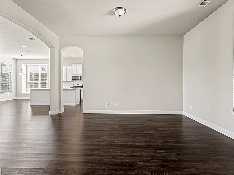 1701 Meadowleaf Ln — Photo 5