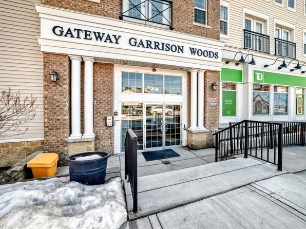 2233 N 34th Ave SW #234, Calgary, AB T2T 6N2