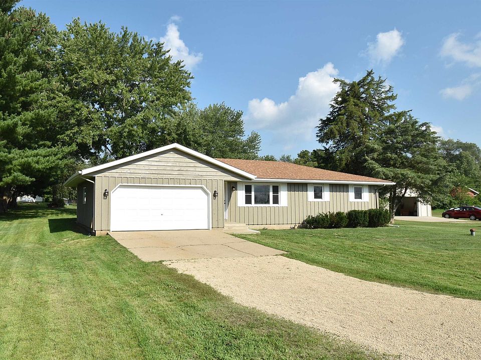 13572 Walnut St, Manito, IL 61546 Zillow