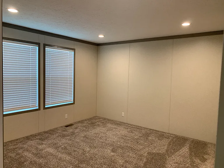 Valley Estates — Photo 32