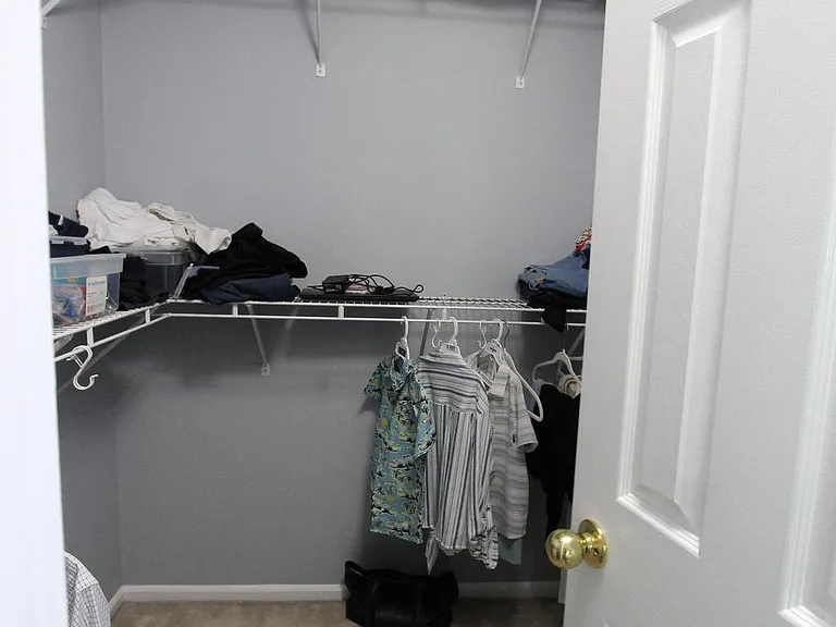 6 Halstead Pl — Photo 25