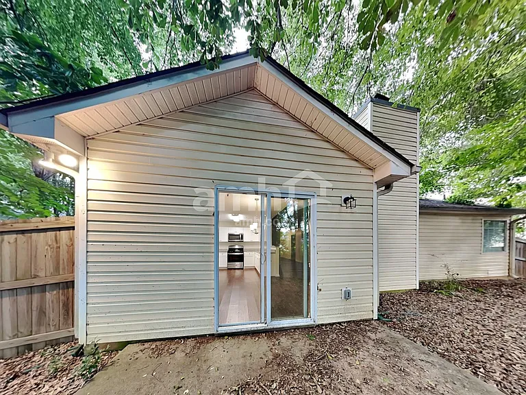 149 Waters Edge Dr — Photo 15